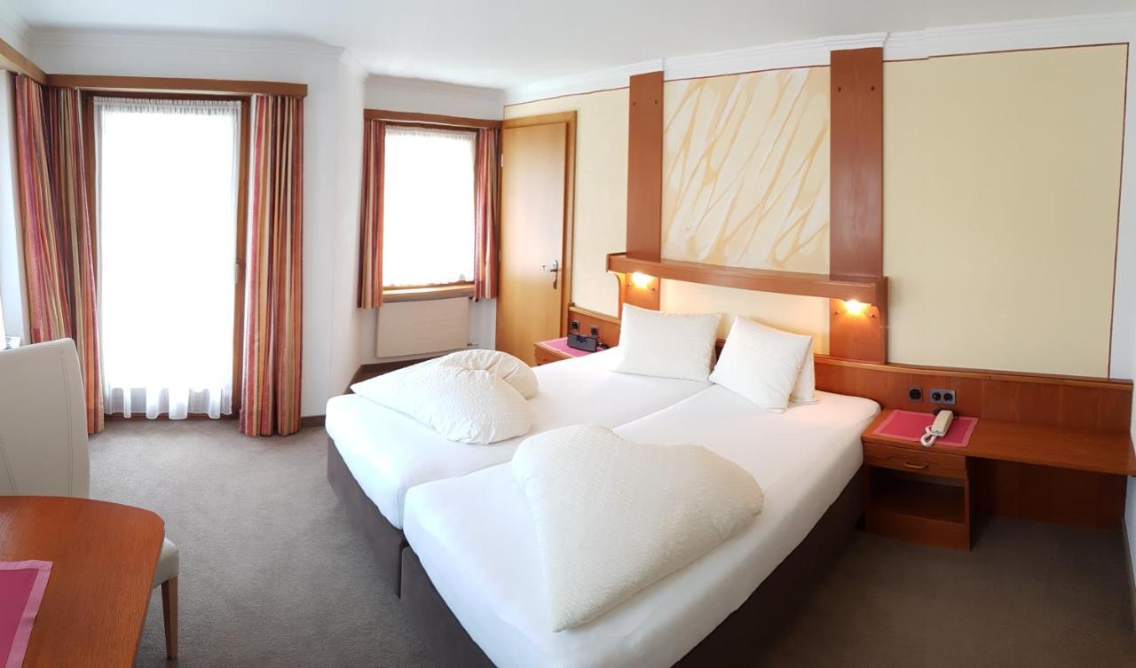 Soliva Hotel & Apartments Samnaun Ngoại thất bức ảnh
